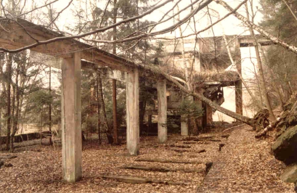 Pozostaoci kopalni w roku 2003
