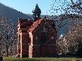 Góra Różańcowa - To jeszcze Bardo - kaplica różańcowa 'Dusze czyśćcowe' (pierwsza spośród kaplic różańcowych na anszej trasie).