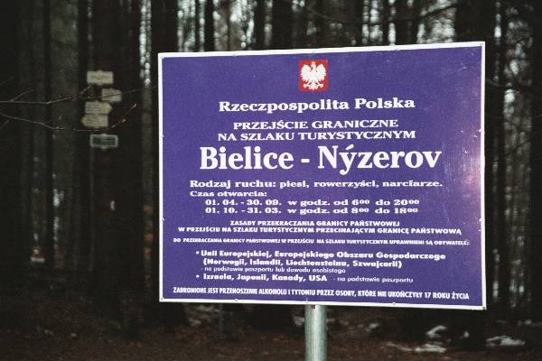 Przecz Pieko - dawne przejcie graniczne na szlaku turystycznym