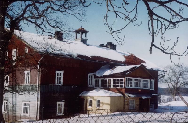 'Kolonia' czyli dawny budynek waciciela huty ('Villa Pangratz')