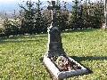 Laswka - cmentarz - Nagrobek ksidza Pangratza (to nazwisko rwnie warto zapamita z Laswki)
