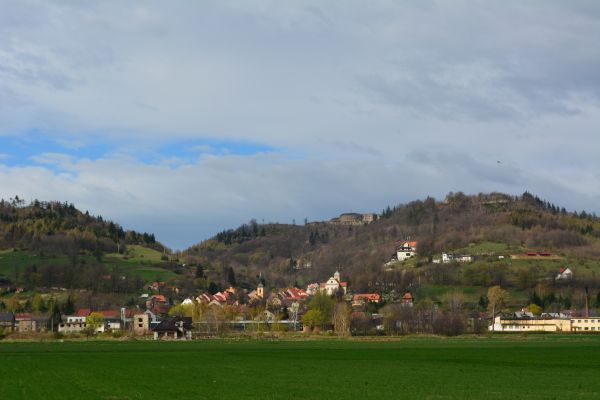 Srebrna Gra - widok na miasto i twierdz z Przedgrza Sudeckiego