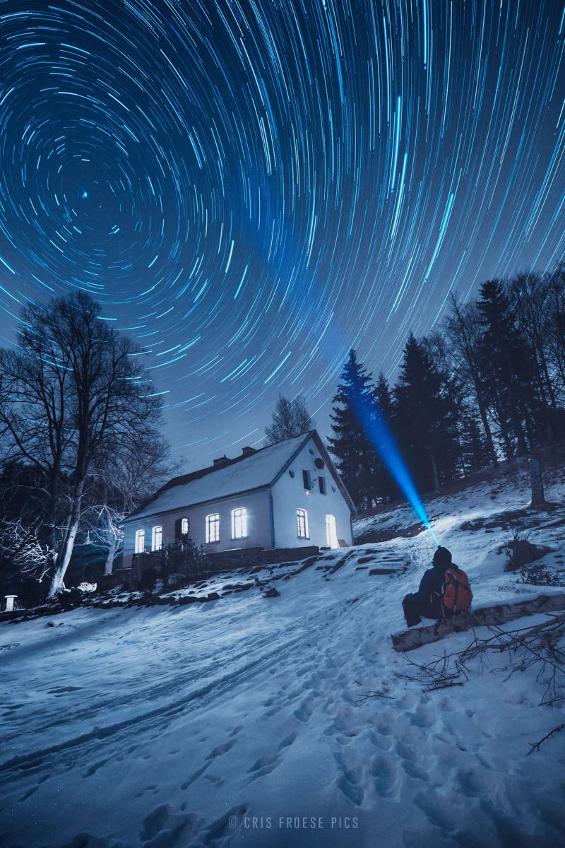 Ścieżki gwiazd nad Zimnymi Wodami (zdjęcie: Cris Froese Pics)
