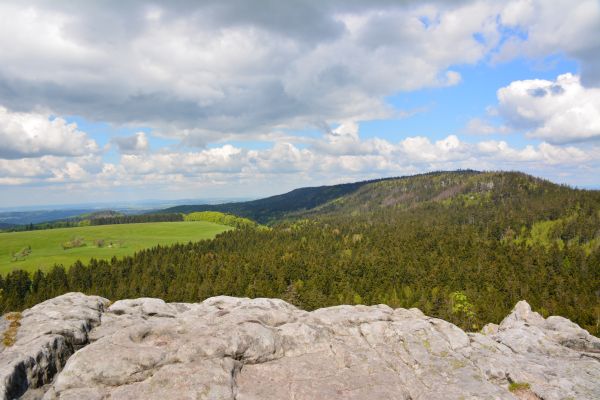 Widok z Naro�nika na stoliwo Skalniaka